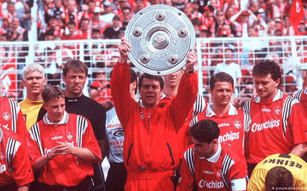 El Kaiserslautern sorprendió al mundo al ganar la Bundesliga en 1998, convirtiéndose en el primer equipo recién ascendido en lograr esta hazaña histórica.