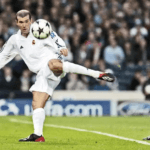 En este artículo, exploramos el origen, la ejecución y el impacto de la "Ruleta de Zidane", una jugada que no solo inmortalizó al francés, sino que se convirtió en una de las mayores exhibiciones de clase en la historia del fútbol.