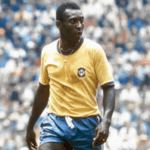 Pelé, el "Rey del Fútbol", dejó un legado incomparable con tres Copas del Mundo y más de 1,280 goles. Su impacto en el deporte sigue inspirando a generaciones.