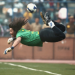 René Higuita revolucionó el fútbol con su estilo audaz y el icónico "Escorpión". Descubre la historia del arquero más atrevido de todos los tiempos.
