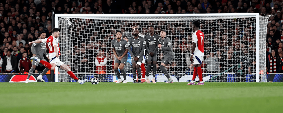El Real Madrid cae con contundencia en Londres ante un Arsenal letal, liderado por un descomunal Declan Rice. La remontada en el Bernabéu, una vez más, se presenta como un desafío casi sobrenatural.